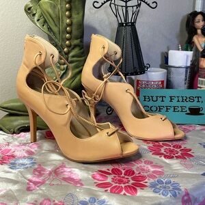 Ladies high heels size 6.5